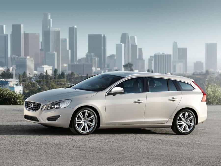  Volvo V60 2010 года  (фото 47 из 55)